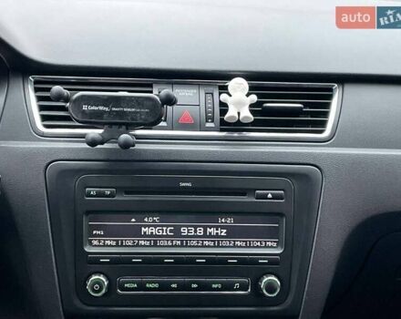 Черный Шкода Рапид, объемом двигателя 1.2 л и пробегом 197 тыс. км за 7690 $, фото 26 на Automoto.ua