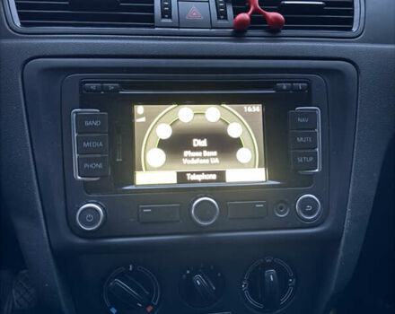 Черный Шкода Рапид, объемом двигателя 1.6 л и пробегом 299 тыс. км за 7000 $, фото 13 на Automoto.ua