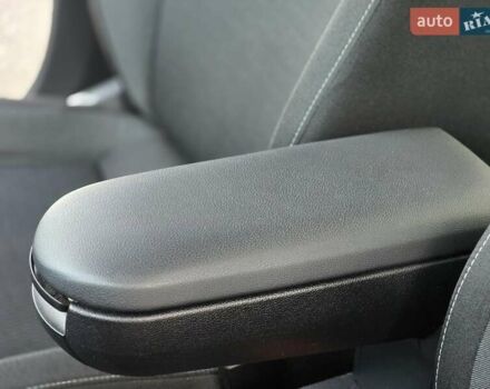 Чорний Шкода Рапід, об'ємом двигуна 1.6 л та пробігом 162 тис. км за 10300 $, фото 43 на Automoto.ua