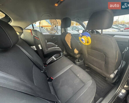 Чорний Шкода Рапід, об'ємом двигуна 1.6 л та пробігом 261 тис. км за 8000 $, фото 15 на Automoto.ua