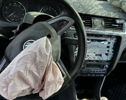 Чорний Шкода Рапід, об'ємом двигуна 1.2 л та пробігом 160 тис. км за 2350 $, фото 19 на Automoto.ua