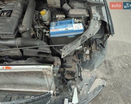 Черный Шкода Рапид, объемом двигателя 0 л и пробегом 300 тыс. км за 4500 $, фото 4 на Automoto.ua