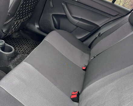 Коричневий Шкода Рапід, об'ємом двигуна 1.2 л та пробігом 98 тис. км за 9950 $, фото 9 на Automoto.ua