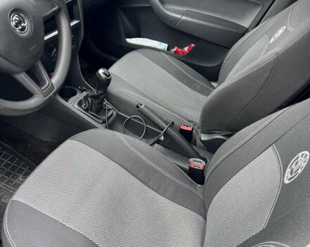 Коричневий Шкода Рапід, об'ємом двигуна 1.2 л та пробігом 98 тис. км за 9950 $, фото 8 на Automoto.ua