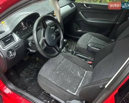 Красный Шкода Рапид, объемом двигателя 1.39 л и пробегом 150 тыс. км за 4900 $, фото 11 на Automoto.ua