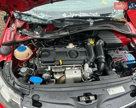 Красный Шкода Рапид, объемом двигателя 1.39 л и пробегом 150 тыс. км за 4900 $, фото 12 на Automoto.ua