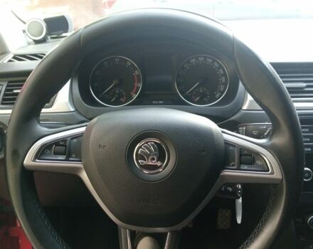 Красный Шкода Рапид, объемом двигателя 1.2 л и пробегом 248 тыс. км за 4950 $, фото 13 на Automoto.ua