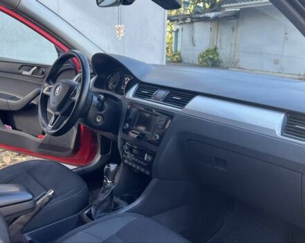 Красный Шкода Рапид, объемом двигателя 1.2 л и пробегом 111 тыс. км за 8000 $, фото 5 на Automoto.ua