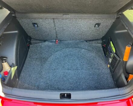 Красный Шкода Рапид, объемом двигателя 1.2 л и пробегом 111 тыс. км за 8000 $, фото 8 на Automoto.ua