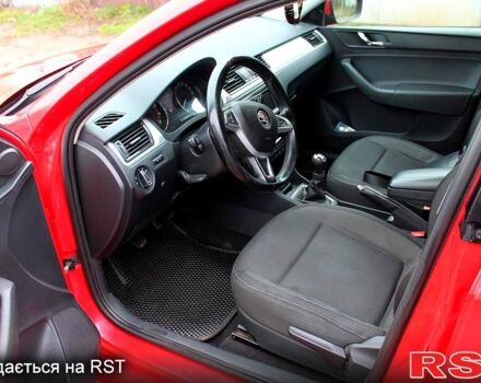 Червоний Шкода Рапід, об'ємом двигуна 1.2 л та пробігом 180 тис. км за 6200 $, фото 8 на Automoto.ua