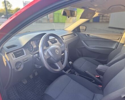 Червоний Шкода Рапід, об'ємом двигуна 1.2 л та пробігом 123 тис. км за 7000 $, фото 5 на Automoto.ua