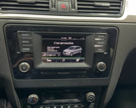 Красный Шкода Рапид, объемом двигателя 1.2 л и пробегом 124 тыс. км за 6000 $, фото 5 на Automoto.ua