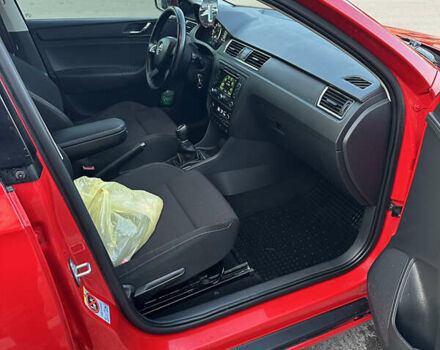 Красный Шкода Рапид, объемом двигателя 1.6 л и пробегом 320 тыс. км за 7800 $, фото 11 на Automoto.ua