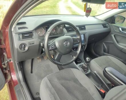 Шкода Рапид 2013 в Дрогобыче на Automoto.ua Красный Шкода Рапид, объемом двигателя 1.6 л и пробегом 156 тыс. км за 8300 $, фото 10 на Automoto.ua