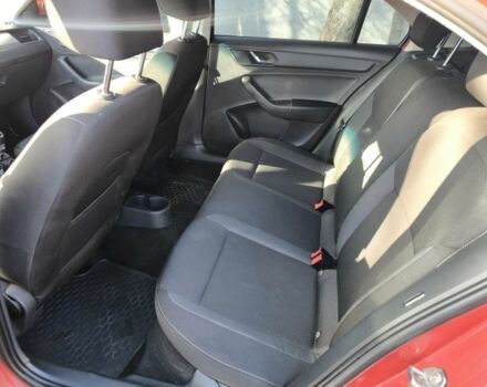 Червоний Шкода Рапід, об'ємом двигуна 1.2 л та пробігом 76 тис. км за 9000 $, фото 6 на Automoto.ua