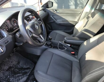 Червоний Шкода Рапід, об'ємом двигуна 1.2 л та пробігом 76 тис. км за 9000 $, фото 5 на Automoto.ua