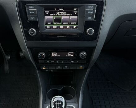 Красный Шкода Рапид, объемом двигателя 1.6 л и пробегом 333 тыс. км за 6500 $, фото 8 на Automoto.ua