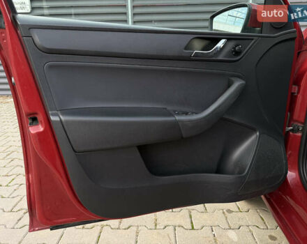 Красный Шкода Рапид, объемом двигателя 1.6 л и пробегом 333 тыс. км за 6500 $, фото 12 на Automoto.ua