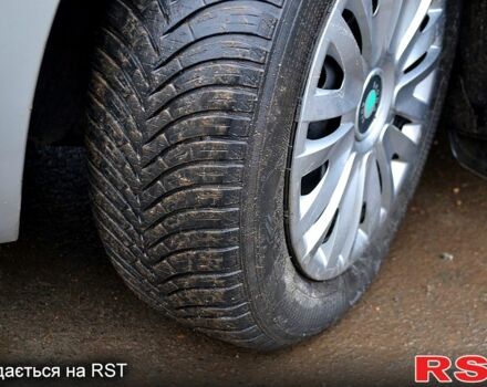 Шкода Рапид, объемом двигателя 1.2 л и пробегом 180 тыс. км за 6499 $, фото 13 на Automoto.ua