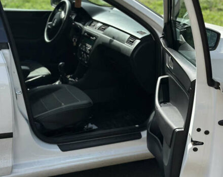 Шкода Рапид, объемом двигателя 1.2 л и пробегом 196 тыс. км за 6900 $, фото 6 на Automoto.ua