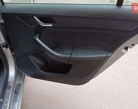 Шкода Рапід, об'ємом двигуна 1.2 л та пробігом 225 тис. км за 8400 $, фото 13 на Automoto.ua