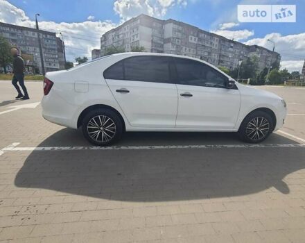 Шкода Рапід, об'ємом двигуна 1.6 л та пробігом 80 тис. км за 12800 $, фото 4 на Automoto.ua