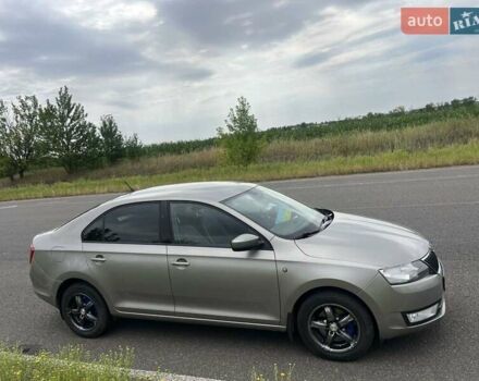 Сірий Шкода Рапід, об'ємом двигуна 1.2 л та пробігом 197 тис. км за 7200 $, фото 10 на Automoto.ua