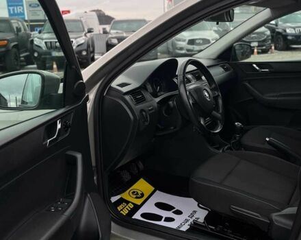 Сірий Шкода Рапід, об'ємом двигуна 0 л та пробігом 154 тис. км за 7600 $, фото 8 на Automoto.ua