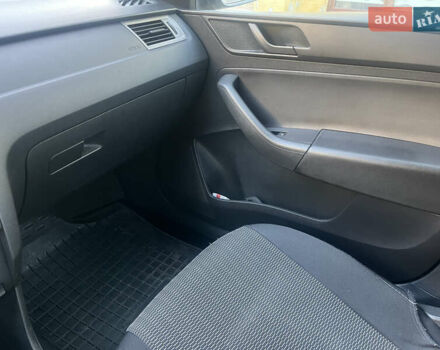 Сірий Шкода Рапід, об'ємом двигуна 1.2 л та пробігом 112 тис. км за 8000 $, фото 15 на Automoto.ua
