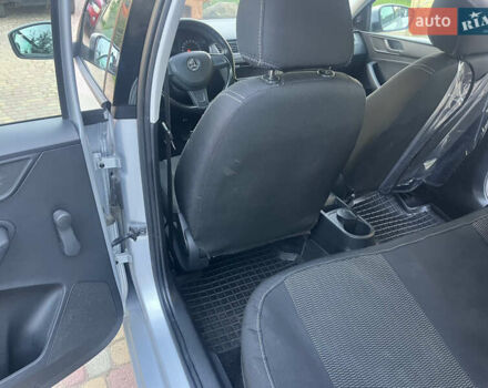 Сірий Шкода Рапід, об'ємом двигуна 1.2 л та пробігом 112 тис. км за 8000 $, фото 17 на Automoto.ua