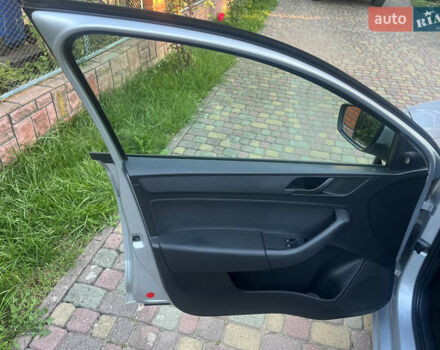 Сірий Шкода Рапід, об'ємом двигуна 1.2 л та пробігом 112 тис. км за 8000 $, фото 24 на Automoto.ua
