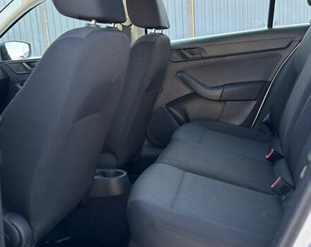 Серый Шкода Рапид, объемом двигателя 1.6 л и пробегом 242 тыс. км за 6999 $, фото 22 на Automoto.ua