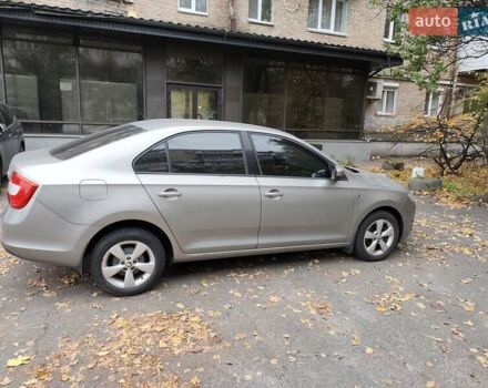 Серый Шкода Рапид, объемом двигателя 1.2 л и пробегом 70 тыс. км за 7500 $, фото 2 на Automoto.ua