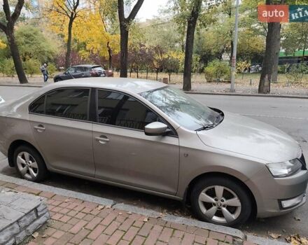 Серый Шкода Рапид, объемом двигателя 1.2 л и пробегом 70 тыс. км за 7500 $, фото 9 на Automoto.ua