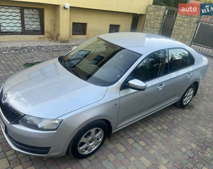 Сірий Шкода Рапід, об'ємом двигуна 1.2 л та пробігом 112 тис. км за 8000 $, фото 9 на Automoto.ua