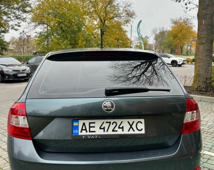 Серый Шкода Рапид, объемом двигателя 1.6 л и пробегом 215 тыс. км за 6500 $, фото 5 на Automoto.ua