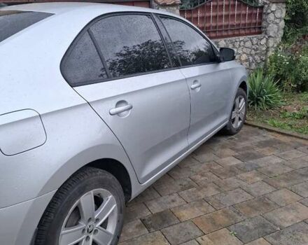 Сірий Шкода Рапід, об'ємом двигуна 1.2 л та пробігом 194 тис. км за 8300 $, фото 2 на Automoto.ua