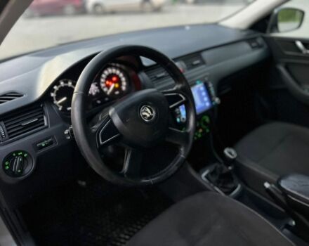 Сірий Шкода Рапід, об'ємом двигуна 1.2 л та пробігом 178 тис. км за 4999 $, фото 2 на Automoto.ua