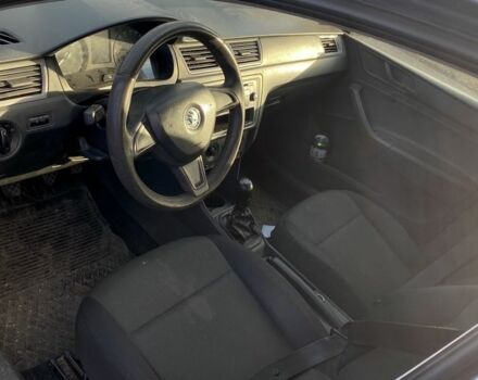 Серый Шкода Рапид, объемом двигателя 1.6 л и пробегом 245 тыс. км за 7000 $, фото 4 на Automoto.ua