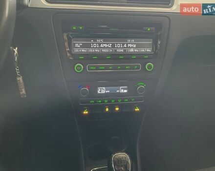 Серый Шкода Рапид, объемом двигателя 1.6 л и пробегом 127 тыс. км за 10000 $, фото 56 на Automoto.ua