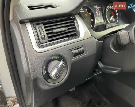 Серый Шкода Рапид, объемом двигателя 1.6 л и пробегом 127 тыс. км за 10000 $, фото 37 на Automoto.ua