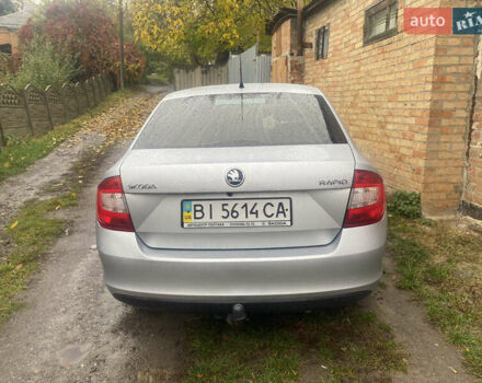 Сірий Шкода Рапід, об'ємом двигуна 1.2 л та пробігом 117 тис. км за 3000 $, фото 1 на Automoto.ua