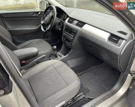 Серый Шкода Рапид, объемом двигателя 1.2 л и пробегом 183 тыс. км за 7300 $, фото 12 на Automoto.ua