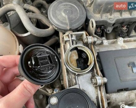 Серый Шкода Рапид, объемом двигателя 1.6 л и пробегом 127 тыс. км за 10000 $, фото 35 на Automoto.ua