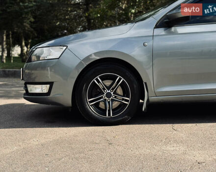 Шкода Рапид 2013 в Житомире на Automoto.ua Серый Шкода Рапид, объемом двигателя 1.6 л и пробегом 182 тыс. км за 7500 $, фото 9 на Automoto.ua