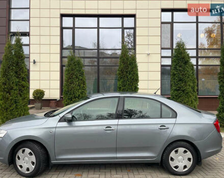 Серый Шкода Рапид, объемом двигателя 1.6 л и пробегом 178 тыс. км за 8500 $, фото 4 на Automoto.ua