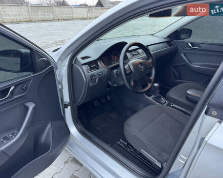 Серый Шкода Рапид, объемом двигателя 1.2 л и пробегом 235 тыс. км за 6999 $, фото 15 на Automoto.ua