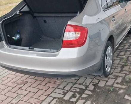 Серый Шкода Рапид, объемом двигателя 1.6 л и пробегом 67 тыс. км за 9300 $, фото 5 на Automoto.ua