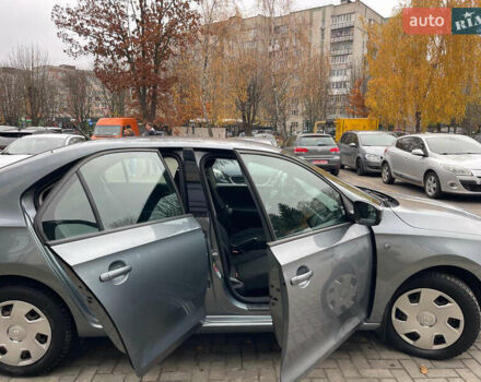 Серый Шкода Рапид, объемом двигателя 1.6 л и пробегом 178 тыс. км за 8500 $, фото 6 на Automoto.ua