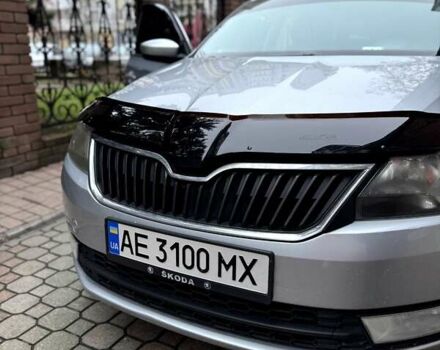 Серый Шкода Рапид, объемом двигателя 1.6 л и пробегом 241 тыс. км за 7600 $, фото 4 на Automoto.ua